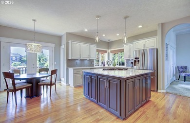 NEW LISTING. Living large on the shores of Fairview Lake. This - photo 4