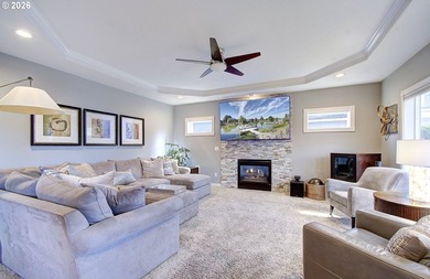 NEW LISTING. Living large on the shores of Fairview Lake. This - photo 9