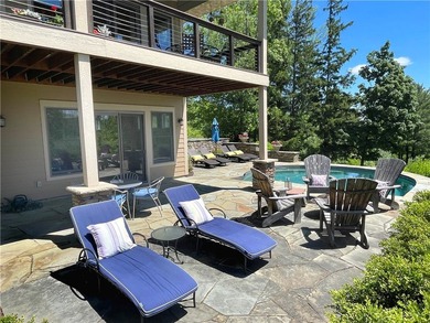 Welcome to this custom-built, quality 2015 residence perfectly - photo 38