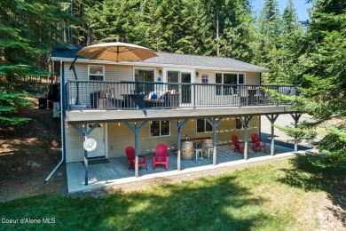 This secondary waterfront home at Conkling Park near Lake Coeur - Lake Home For Sale in Worley, Idaho