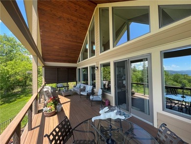 Welcome to this custom-built, quality 2015 residence perfectly - photo 43