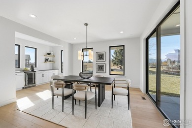 A new custom home backing to City open space with Flatiron views - photo 8