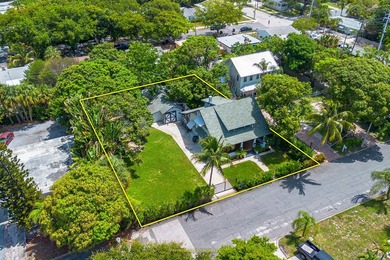 Set in the heart of West Palm Beach's historic Northwood - photo 2