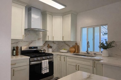 Beautifully remodeled manufactured home located in the desirable - photo 6