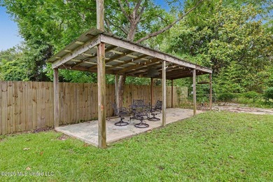 Welcome to charming 506 Esplanade Avenue, where space - photo 3