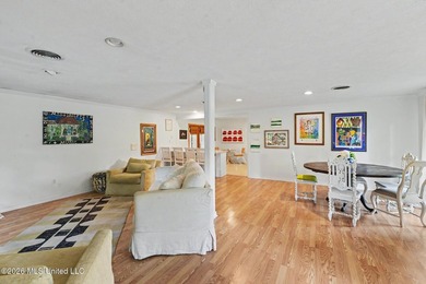 Welcome to charming 506 Esplanade Avenue, where space - photo 6