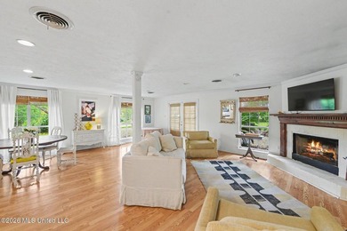 Welcome to charming 506 Esplanade Avenue, where space - photo 7