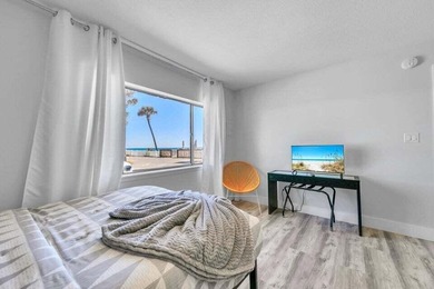 Showings available this Saturday, 12pm-2pm. Clean & Chic 1 BR 1 - photo 11