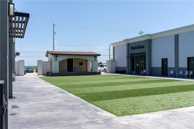 Great Opportunity to own the first plaza built in the London - photo 6