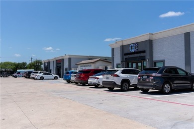 Great Opportunity to own the first plaza built in the London - photo 10