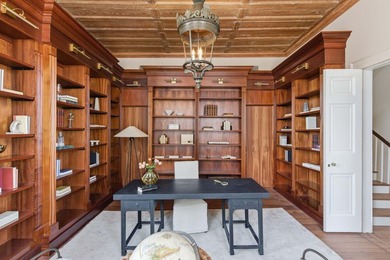 The Nathaniel Ingraham House, circa 1810, is a rare opportunity - photo 36