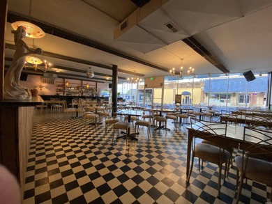 Heart of city & entry block to Downtown area with 22,000sqf of