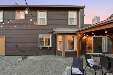 Welcome to 263 Sandstone Dr, a 1989-built Contemporary - photo 60