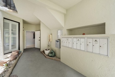 Wonderfully renovated 2 bedrooms, 2 bath condo unit in great - photo 3