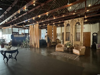 Heart of city & entry block to Downtown area with 22,000sqf of