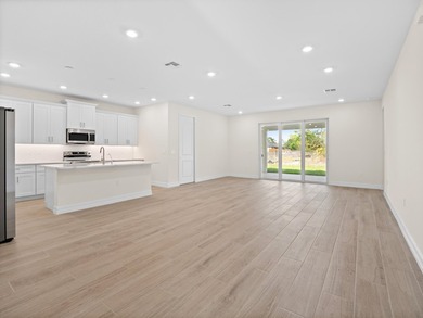 Up to 4% back for closing costs / rate buy down for this TRUE - photo 12