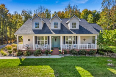 Lake Home ActiveUnderContr in Fenton, Michigan