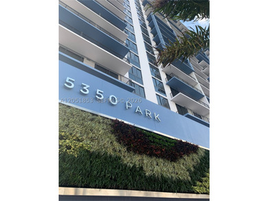 Experience the best of Downtown Doral in this beautiful - photo 1