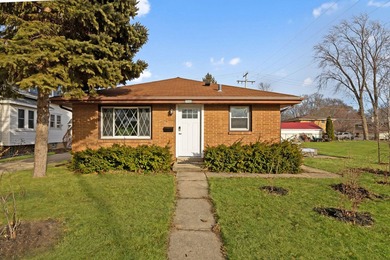 Lake Michigan - Milwaukee County Home For Sale in Saint Francis Wisconsin