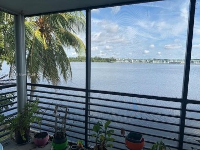 (private lake, pond, creek) Condo For Sale in Miami Florida