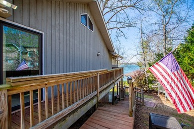 Experience the best of lake life in this stunning 5,000 sq ft - photo 5
