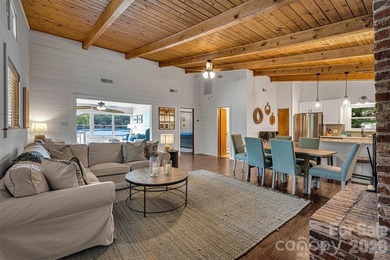 Fully Furnished, turnkey, impeccably maintained waterfront - photo 11