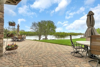 Luxury Mississippi Riverfront Home - Offered for the First Time - photo 12