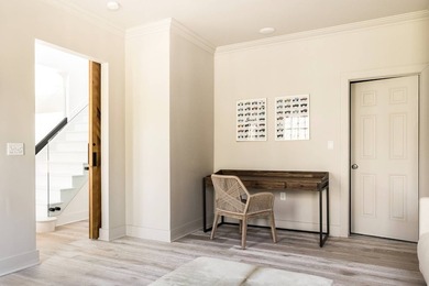 Completely renovated and beautifully finished, this - photo 16