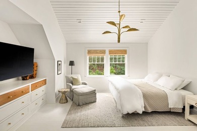 Completely renovated and beautifully finished, this - photo 20