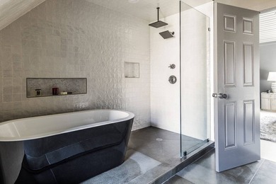 Completely renovated and beautifully finished, this - photo 22