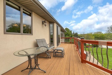 Luxury Mississippi Riverfront Home - Offered for the First Time - photo 25