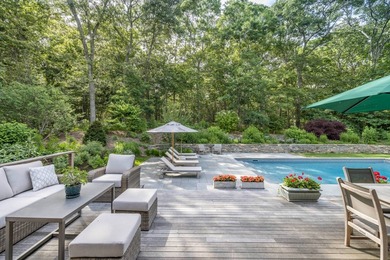 Completely renovated and beautifully finished, this - photo 30