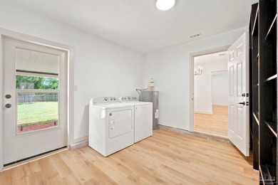Welcome to this beautifully remodeled, turn-key home in - photo 30