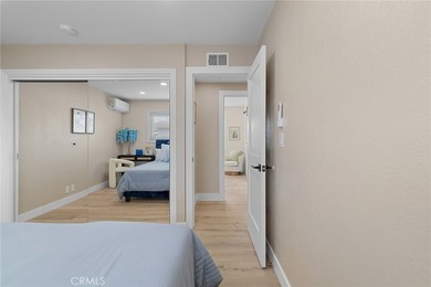 GORGEOUS HOME ideally located on the border of Westminster and - photo 34