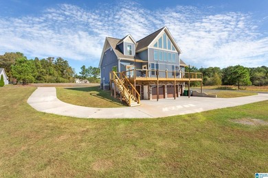Located in the coveted Eastland Shores Subdivision, this 3 bed 2 - photo 2