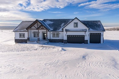 Stunning Custom Lakefront Home on Garrison Bay - Move-In Ready! - photo 2