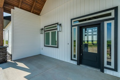 Stunning Custom Lakefront Home on Garrison Bay - Move-In Ready! - photo 4