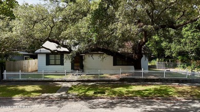 Priced to sell! As -is! $129.900 Just 4 blocks from the beach - photo 2