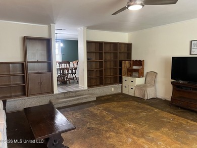 Priced to sell! As -is! $129.900 Just 4 blocks from the beach - photo 6