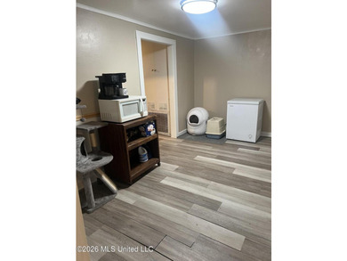 Priced to sell! As -is! $129.900 Just 4 blocks from the beach - photo 9