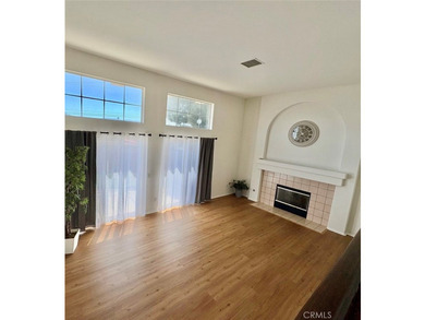 Beautiful 4-bedroom, 3-bath single-family home in a desirable - photo 3