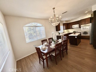 Beautiful 4-bedroom, 3-bath single-family home in a desirable - photo 6