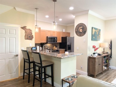 Located in an upscale, relaxed, coastal beach town of East - photo 10