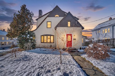 (private lake, pond, coastal) Home For Sale in Peekskill New York