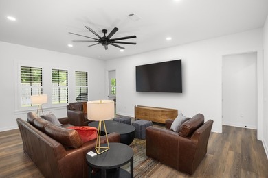 Welcome to Southern Charm! This 5 bedroom, 4 bath home has all - photo 15