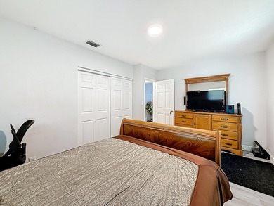 This recently renovated and very spacious 4 bedroom, home - photo 15