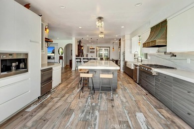 LOCATION! LOCATION! This Gorgeous Home Is Located On A Premier - photo 18