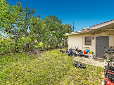 This recently renovated and very spacious 4 bedroom, home - photo 21