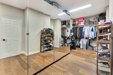 LOCATION! LOCATION! This Gorgeous Home Is Located On A Premier - photo 26