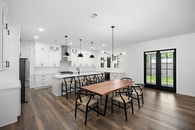 Welcome to Southern Charm! This 5 bedroom, 4 bath home has all - photo 28